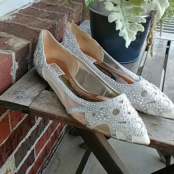 gigi flats badgley mischka